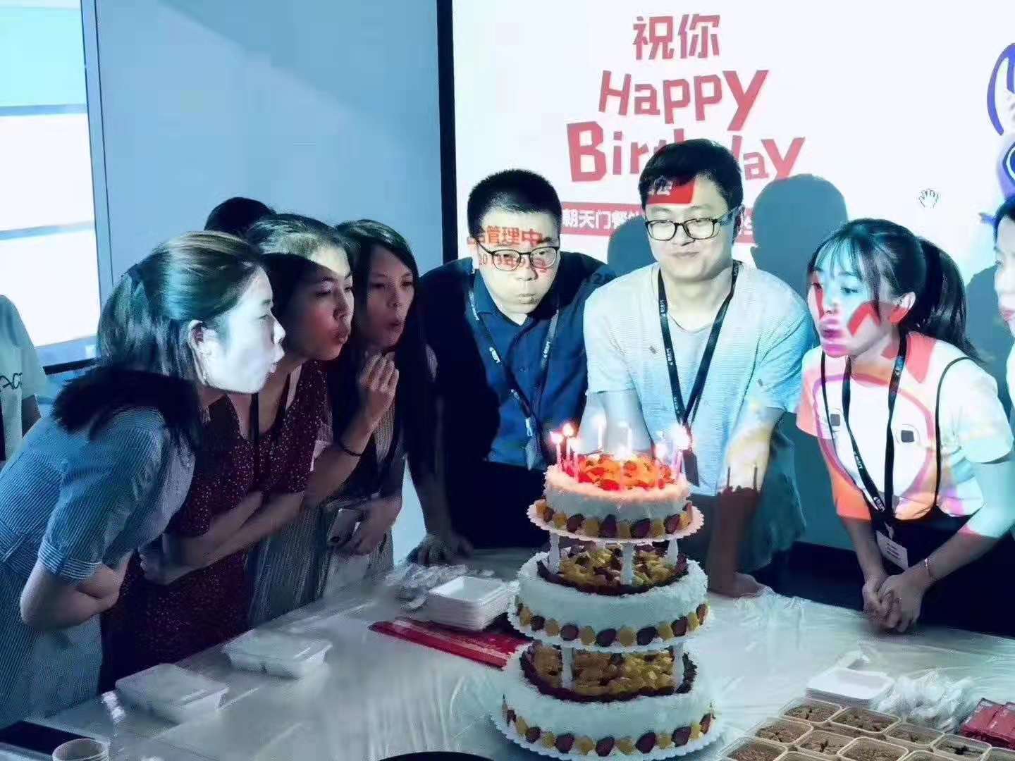 九月生日會遇上中秋宴，雙倍關懷雙倍幸福！