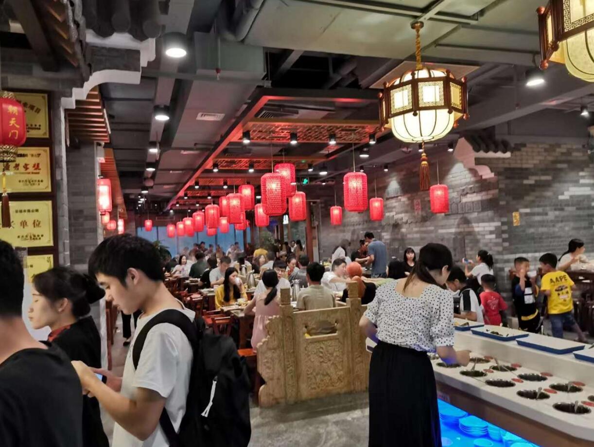 臨汾開火鍋加盟店，遇到同行搶生意怎么辦？