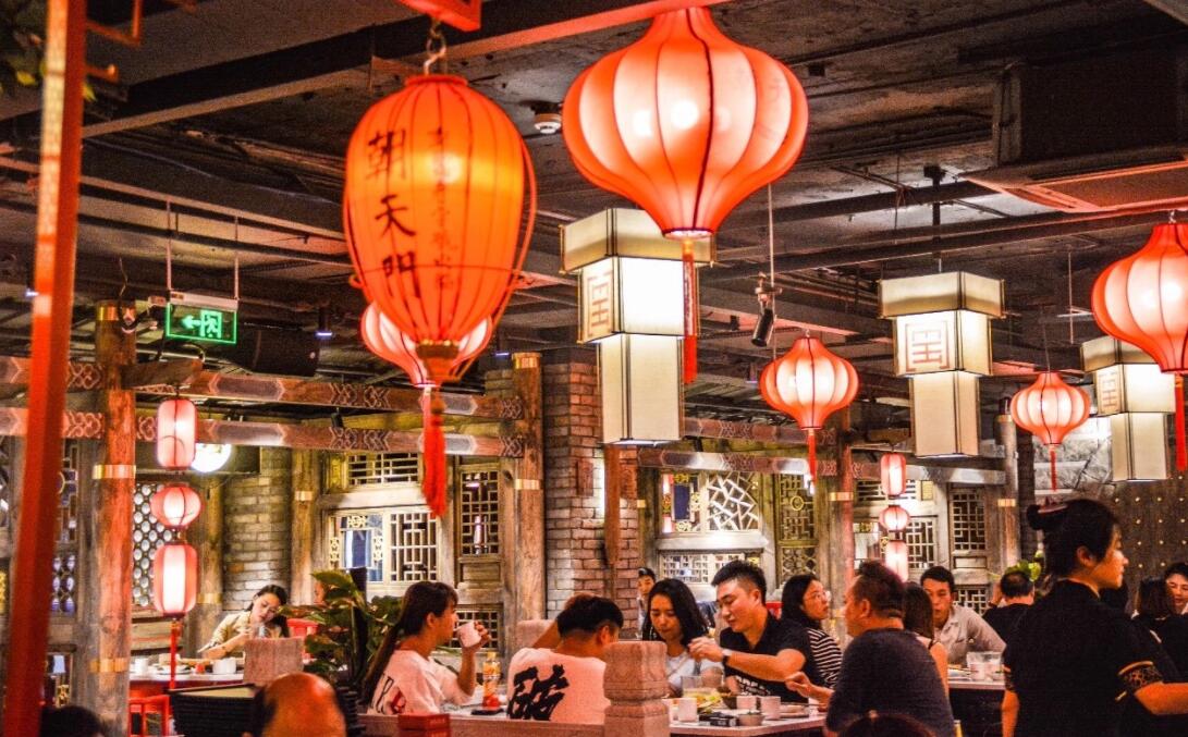 五類火鍋店裝修風格，時尚正在路上，經典永不過時！