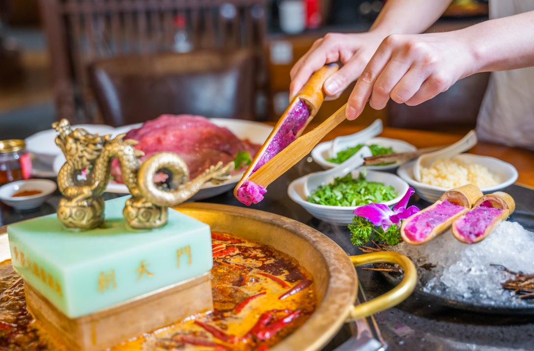 火鍋加盟意義是什么？加盟好還是自營好？