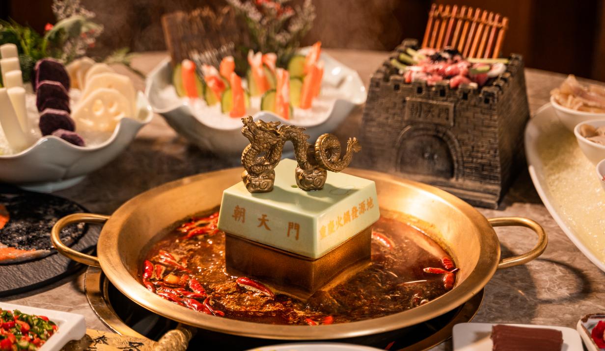 既是火鍋菜品，又是小吃，鹵雞爪為什么這么受歡迎？
